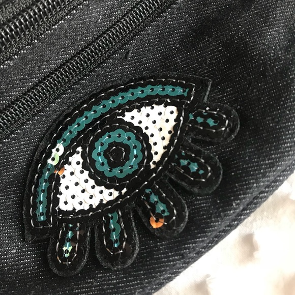 Pouch - Picture 2 of 3